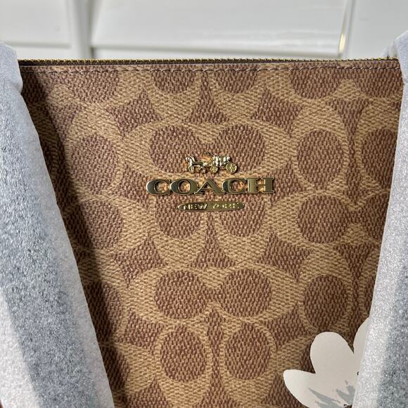 New Women’s Coach Gallery Tote Bag In Signature Canvas With Floral Print - Picture 2 of 12